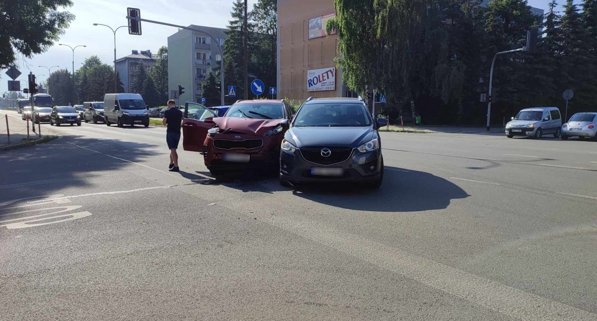 Kolizja samochodów koło MCK  / Fot. Krauzowcicz Pomoc Drogowa