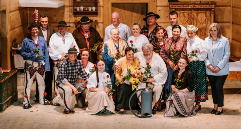 Kultura, Premiera sztuki „Chory urojenia bukowiańskiego Teatru - zdjęcie, fotografia