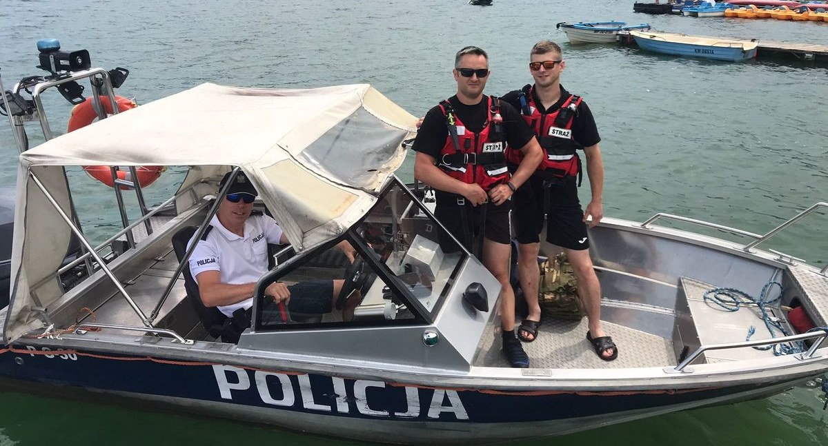 Wspólnie patrole policjantów i strażaków - Fot. KPP Nowy Targ