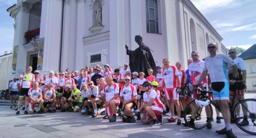 Rowery, Śladami Pawła postój Maksymiliania Marii Kolbego Góralska Pielgrzymka Rowerowa Zakopane Wilno - zdjęcie, fotografia