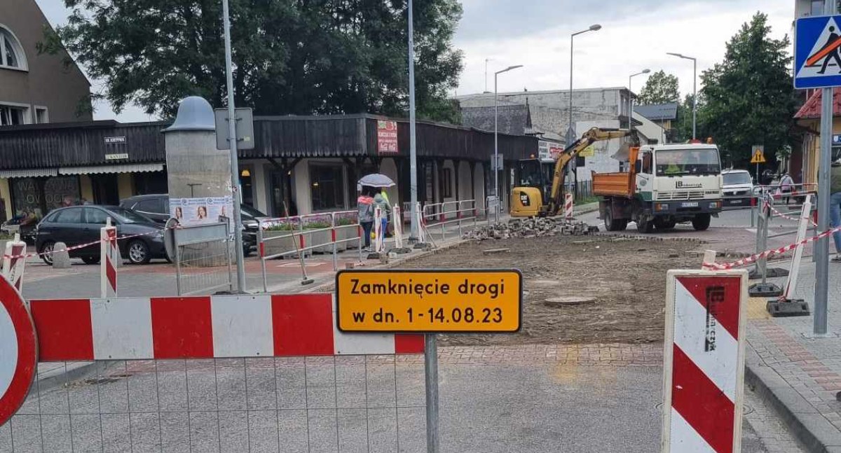 Trwa remont skrzyżowania ulic Krzywej i Królowej Jadwigi / Fot. Góral Info