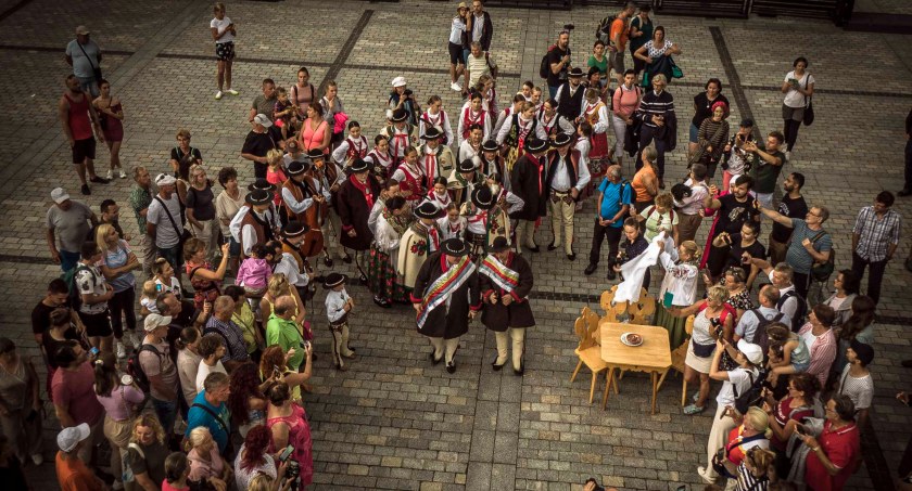 Festiwale, Zakończył drugi dzień Międzynarodowego Festiwalu Folkloru Górskich - zdjęcie, fotografia