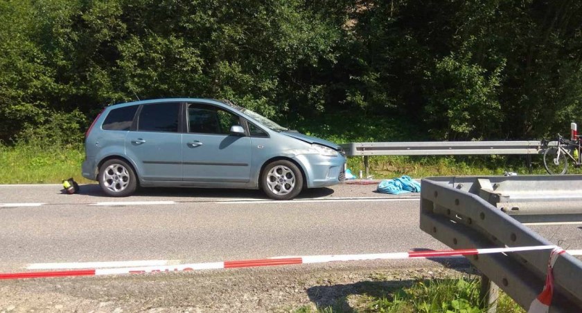 Policja podaje informacje w sprawie wczorajszego wypadku rowerzysty / Fot. Góral Info