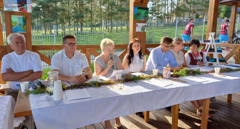 Różne, Narodowe Czytanie Rogoźniku - zdjęcie, fotografia