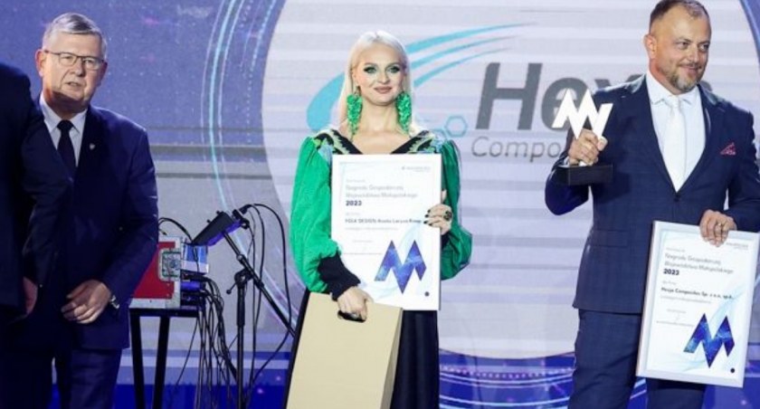 Moda i uroda, Wyróżnienie nowotarskiej projektantki Anety Larysy podczas forum gospodarczego Krynicy - zdjęcie, fotografia