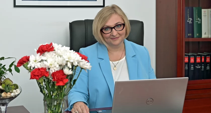 Polityka, Barbara Halina BARTUŚ - zdjęcie, fotografia