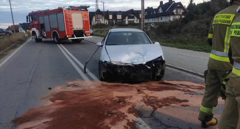 Zderzenie samochodów osobowych / Fot. Pomoc Drogowa Krauzowicz