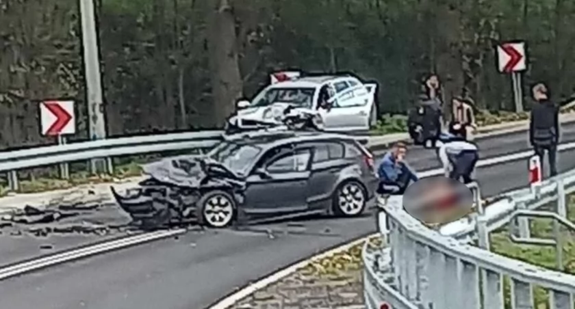 Zderzenie samochodów osobowych / Fot. czytelnik