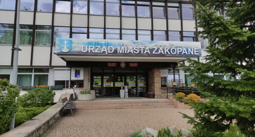 Samorząd, Zapewnienie dostępności informacyjno komunikacyjnej Urzędzie Miasta Zakopane - zdjęcie, fotografia