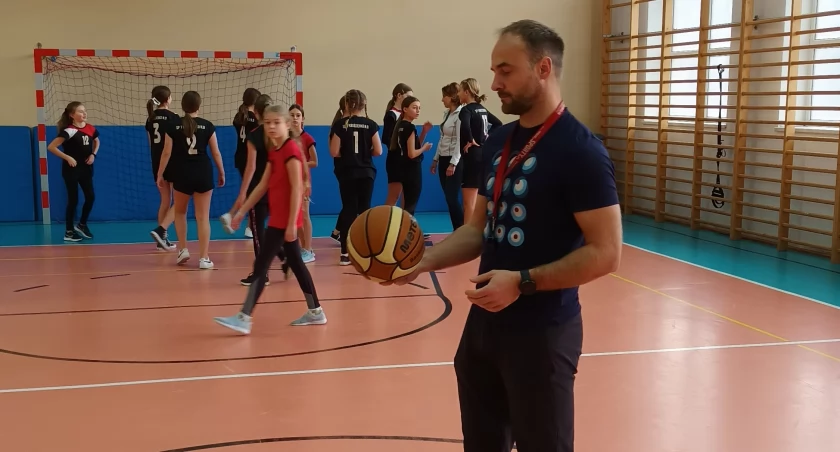 Inne sporty, Igrzyska Dzieci Ośrodka Sportowego Szczawnica piłce koszykowej dziewcząt - zdjęcie, fotografia