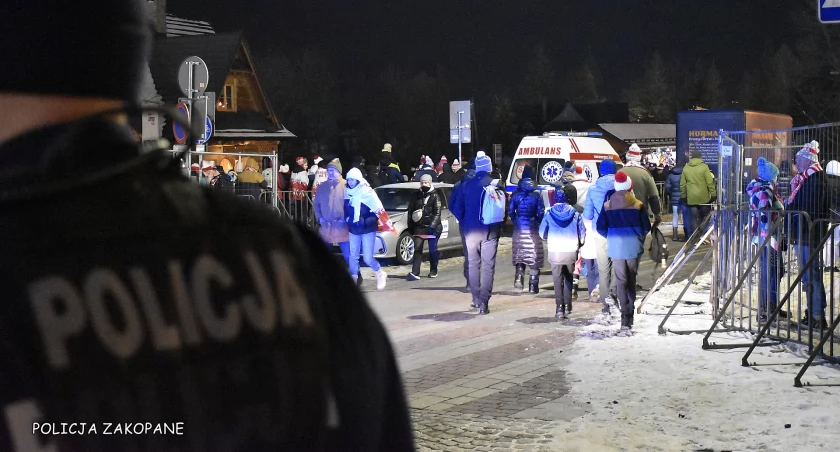Policjanci zabezpieczali zawody Pucharu Świata / KPP Zakopane