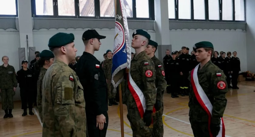 fot.  Prywatne LO dla Młodzieży