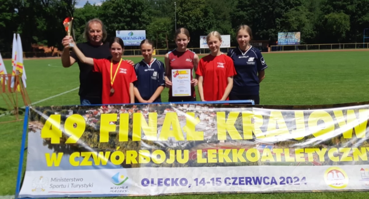 Uczennice z Sieniawy wywalczyły 4 miejsce w Polsce / Fot. SP Sieniawa