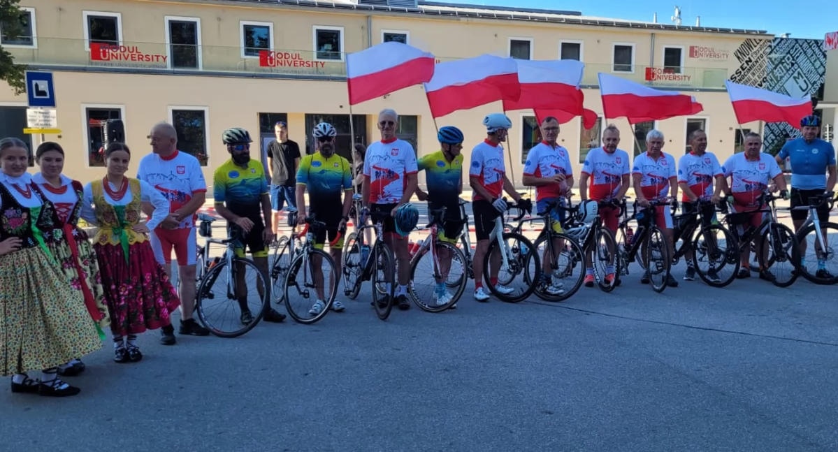 Zdjęcie uczestników wyprawy 