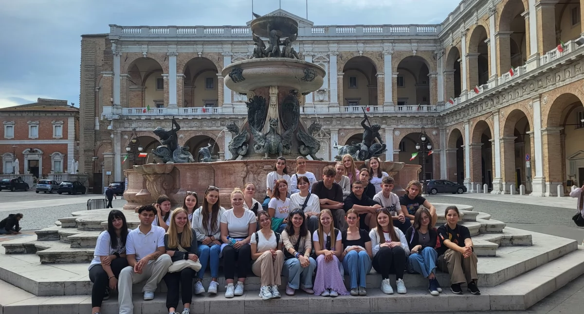 Edukacja, Nauka Przygoda Włoska Wyprawa Uczniów Nowego Targu - zdjęcie, fotografia