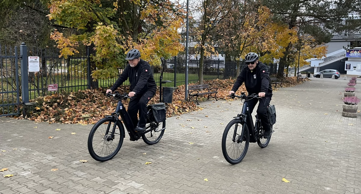 Samorząd, Urzędowi gońcy Nowego Targu rowerach elektrycznych sprawniej ekologiczniej - zdjęcie, fotografia