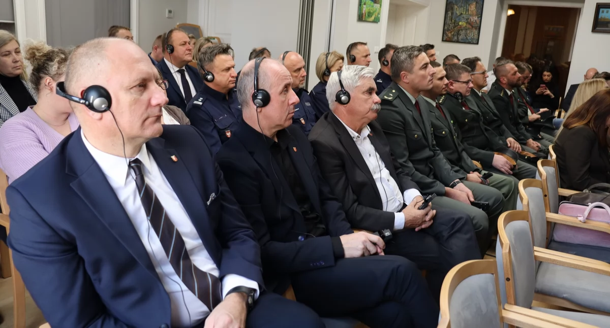 Spotkania, Konferencja „Bezpieczne ekologiczne pogranicze - zdjęcie, fotografia