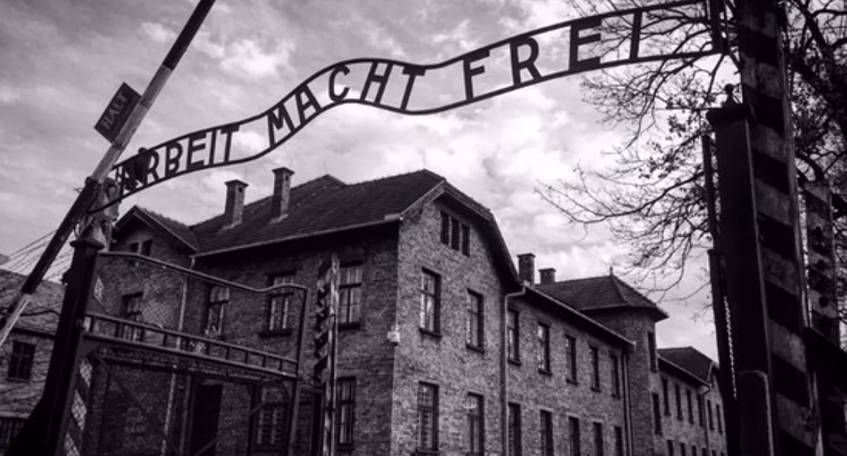 Historia i pamięć, rocznica urodzin Bukowskiego Maruszyny więźnia niemieckich obozów koncentracyjnych - zdjęcie, fotografia