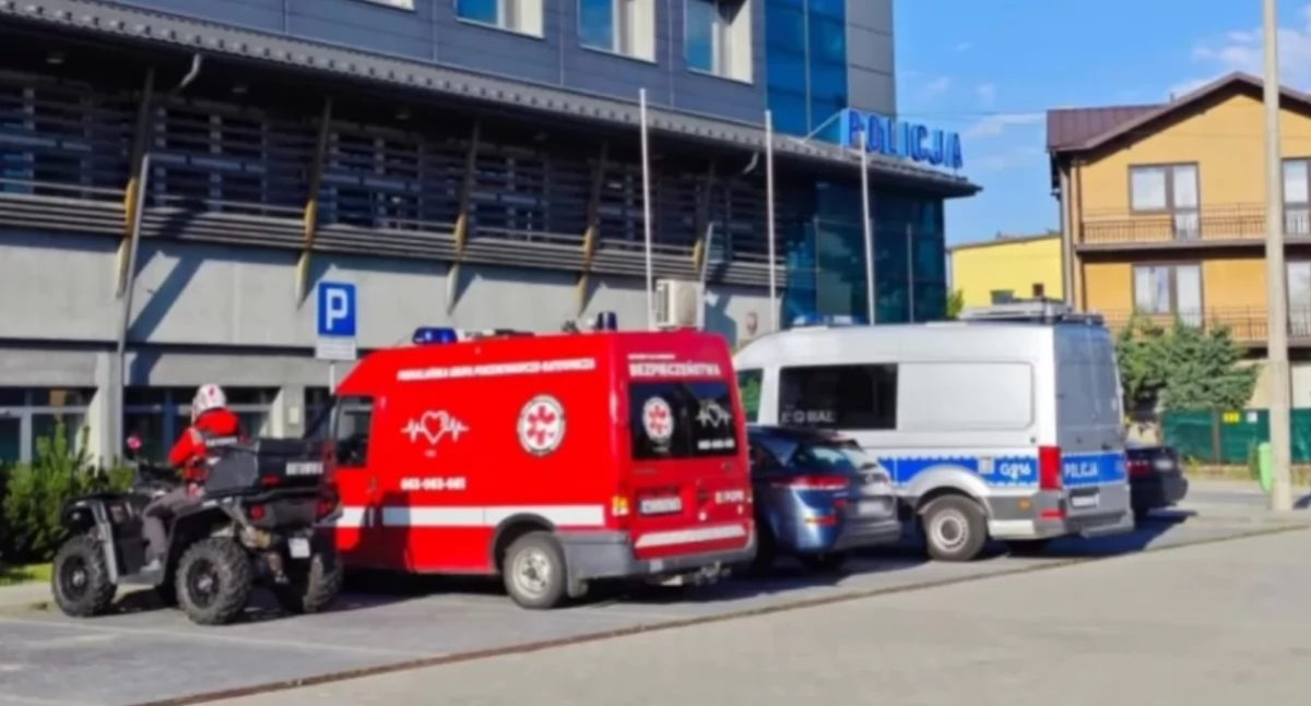 Akcje poszukiwawcze, Poszukiwania Szaflarach policjanci ratownicy akcji - zdjęcie, fotografia