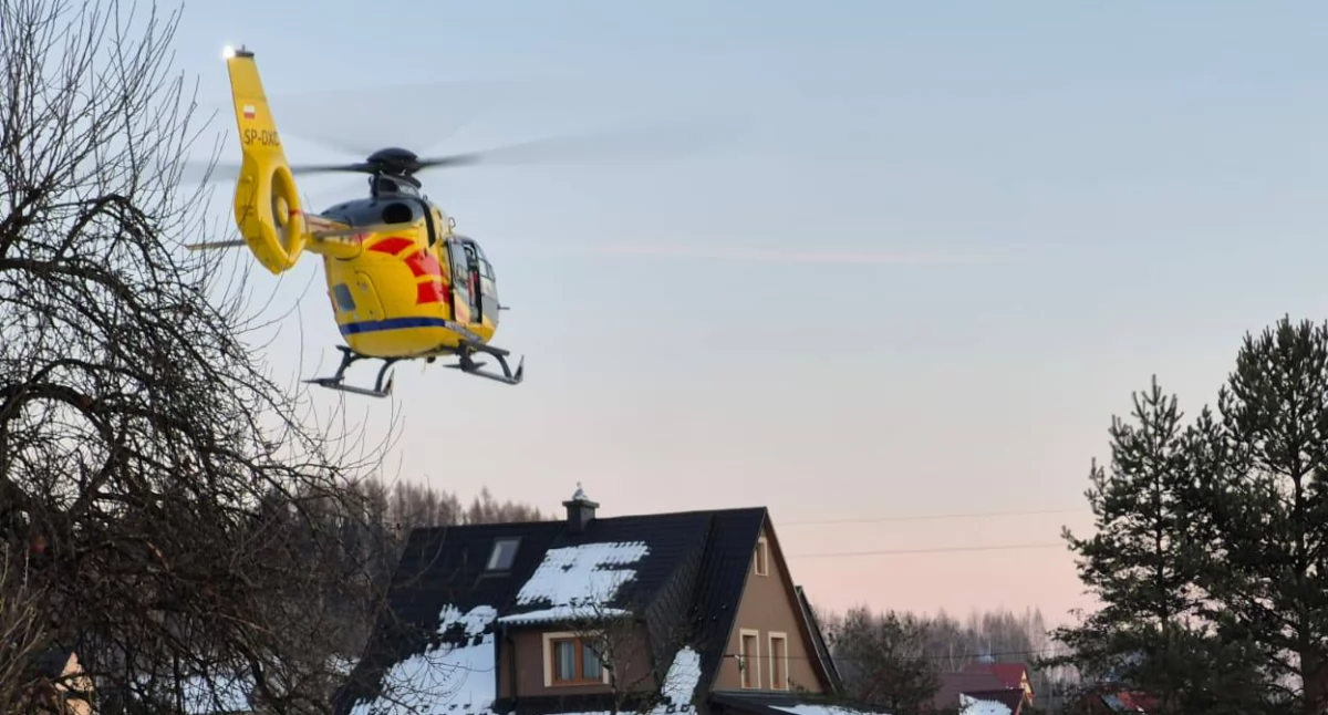 Akcje ratunkowe, szpitalu zmarł poparzony mężczyzna tragiczny finał pożaru - zdjęcie, fotografia