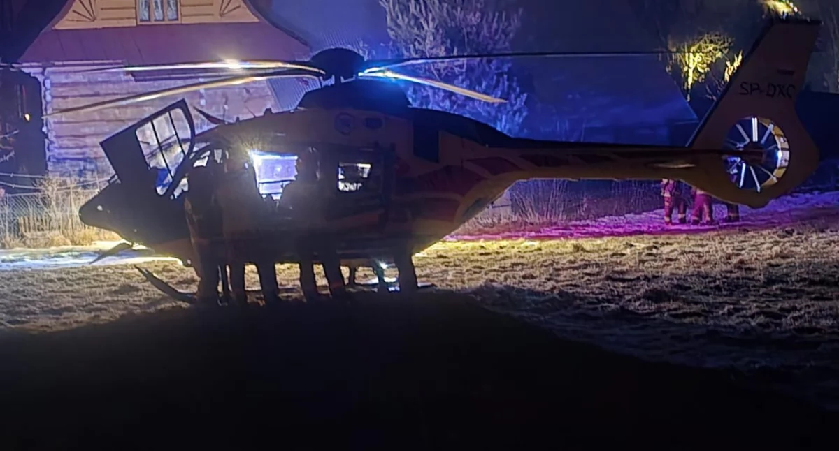 Akcje ratunkowe, Akcja ratunkowa Dzianiszu pacjent zabrany śmigłowcem - zdjęcie, fotografia