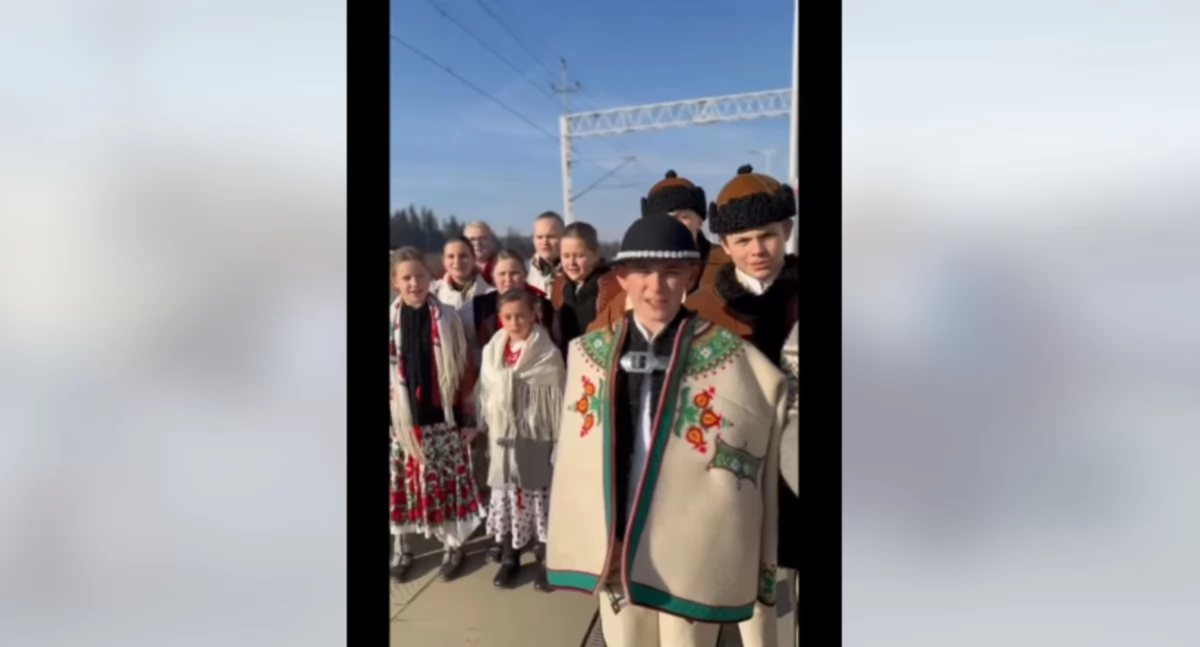 Muzyka, TikTokowy wiral peronie Poroninie regionalne pchły podbijają internet - zdjęcie, fotografia