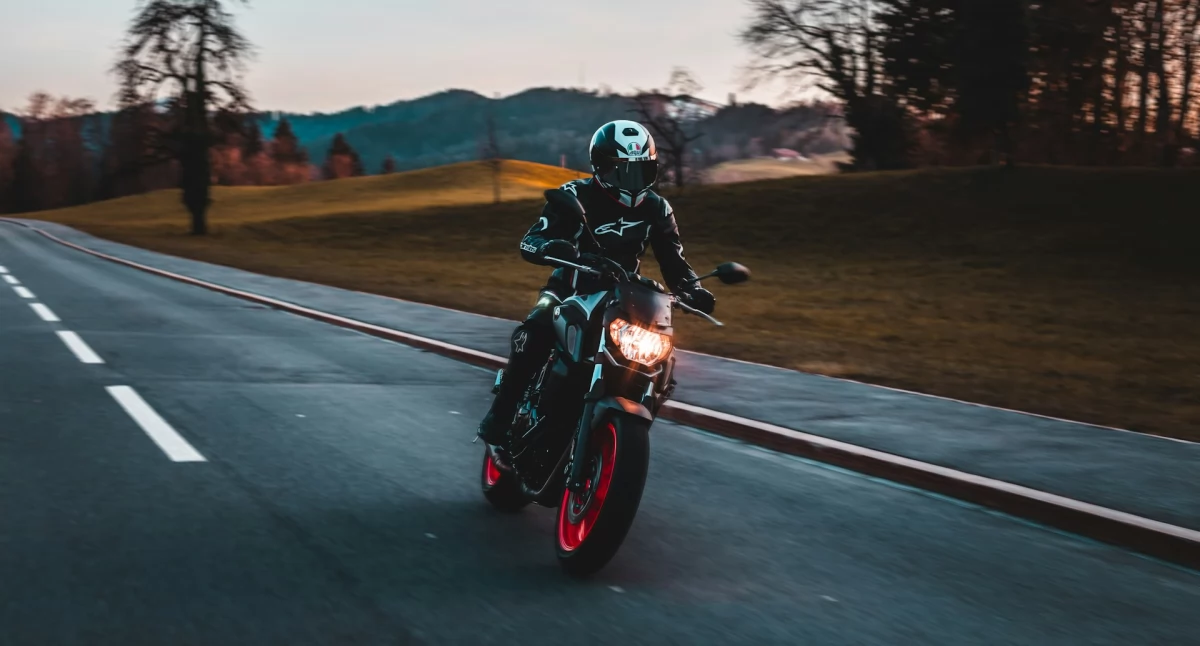 Różne, przygotować motocykl sezonu Kluczowe kroki przed pierwszą jazdą - zdjęcie, fotografia