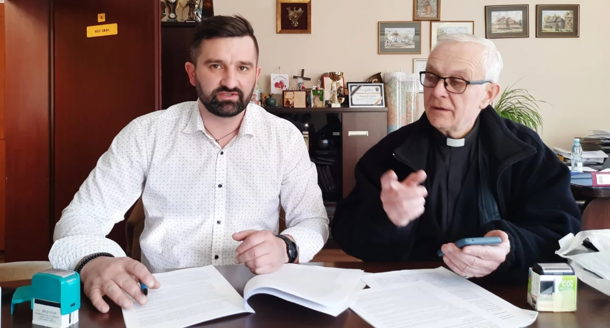 Sprawy lokalne, Firma Czerwiennego zrealizuje kolejny remont kościele razem Kleczanowie - zdjęcie, fotografia
