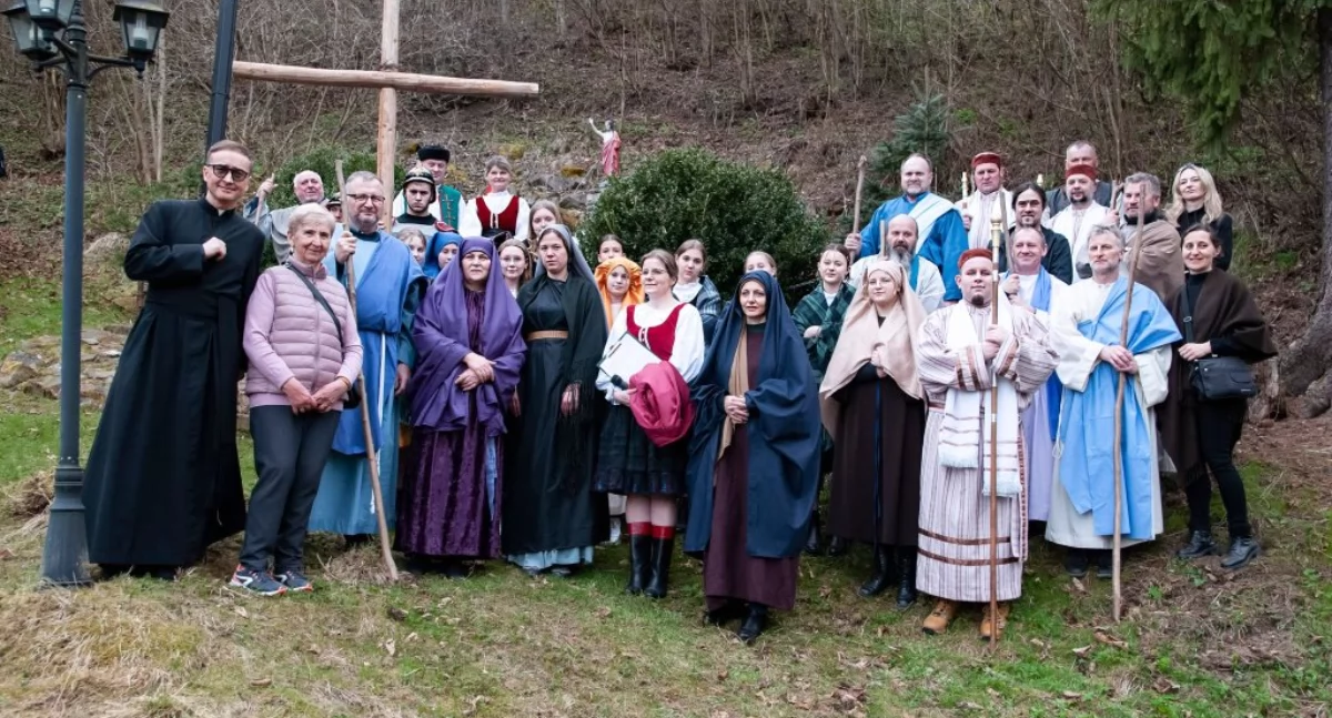 Religia, Pielgrzymi Nadziei Łapszańskie Misterium Wielkiego Postu - zdjęcie, fotografia