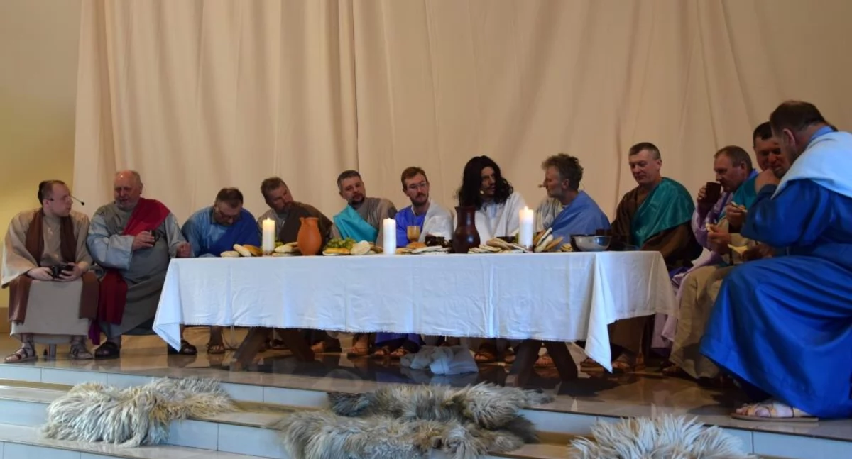Religia, Wielki Czwartek Łapszach Niżnych centrum tajemnicy Eucharystii - zdjęcie, fotografia