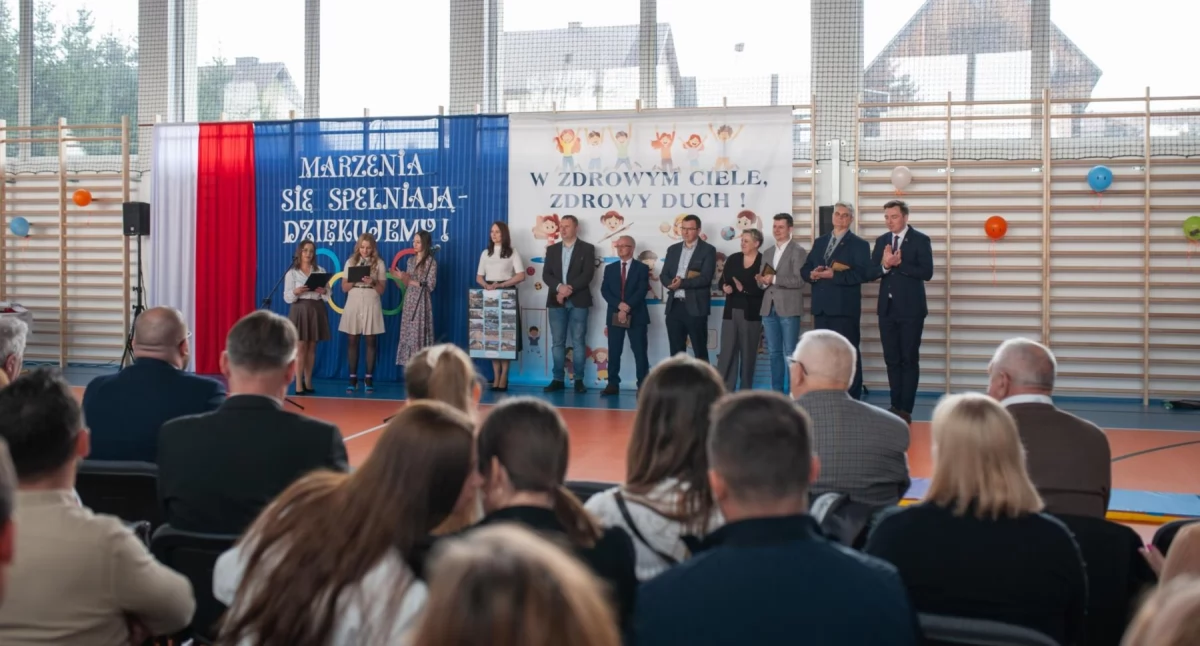 Edukacja, sportowa Lipnicy Wielkiej otwarta marzenia uczniów wreszcie stały rzeczywistością - zdjęcie, fotografia