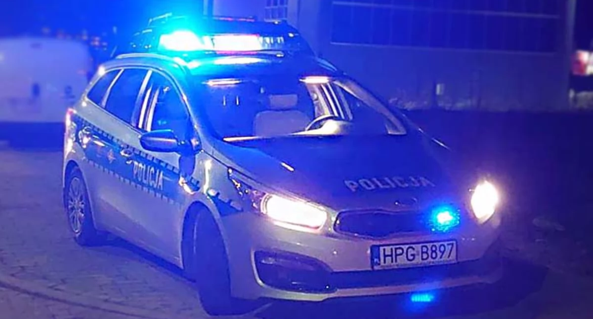 Zatrzymania, Ekspedientka sklepie spożywczym promilami  - zdjęcie, fotografia