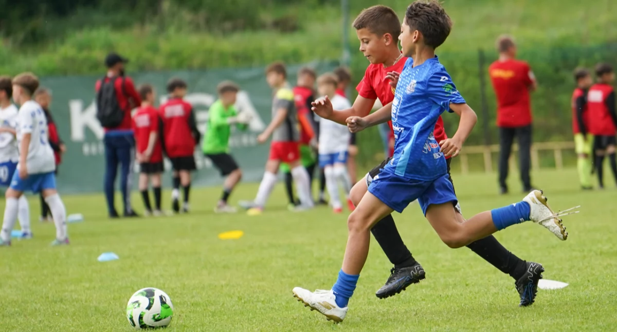 Różne, Pieniny Football wystartował przytupem - zdjęcie, fotografia
