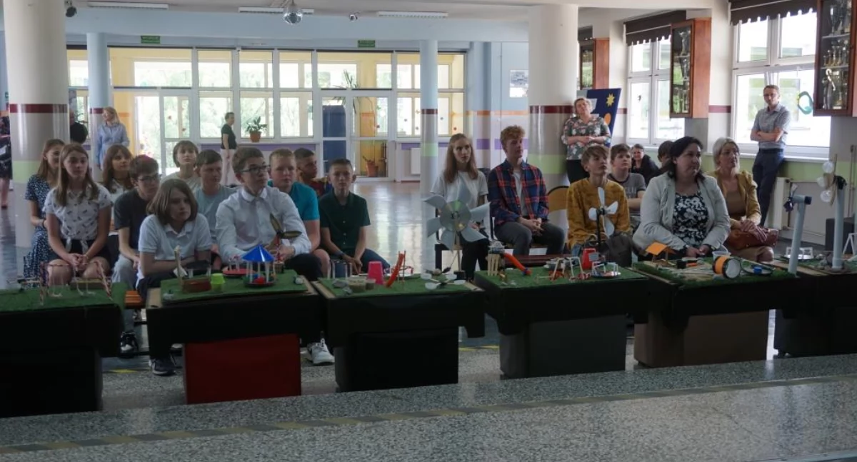 Edukacja, edycja Konkursu Mały Inżynier Szkole Podstawowej Łapszach Niżnych - zdjęcie, fotografia