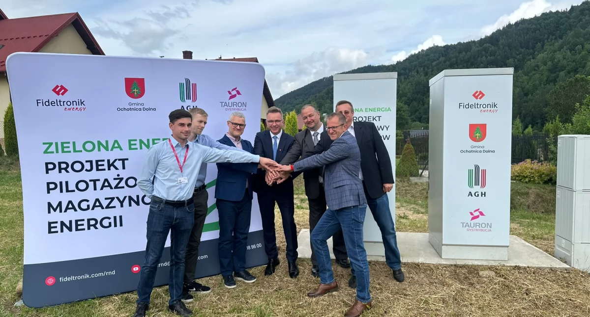 Inwestycje, Fideltronik Energy testują magazyn energii Ochotnicy Dolnej - zdjęcie, fotografia