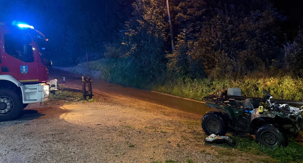 Wypadki, Mężczyzna przygnieciony przez quada groźny wypadek Zakopanem - zdjęcie, fotografia