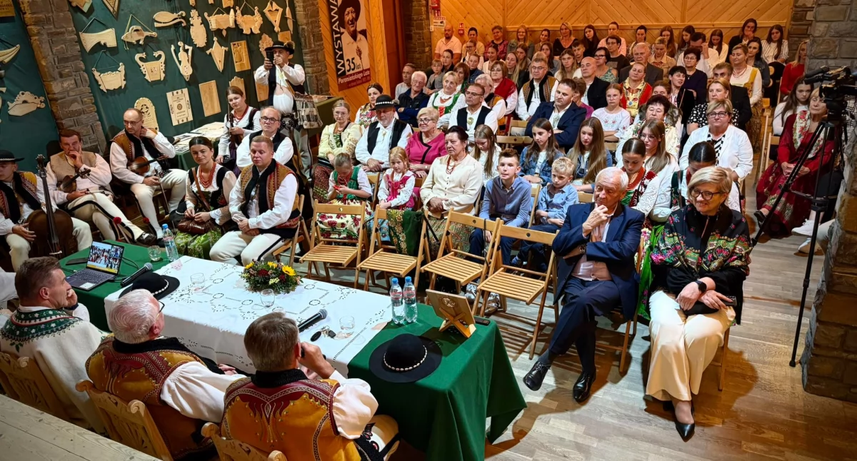Sprawy lokalne, Pierwszy dzień Poroniańskiego - zdjęcie, fotografia
