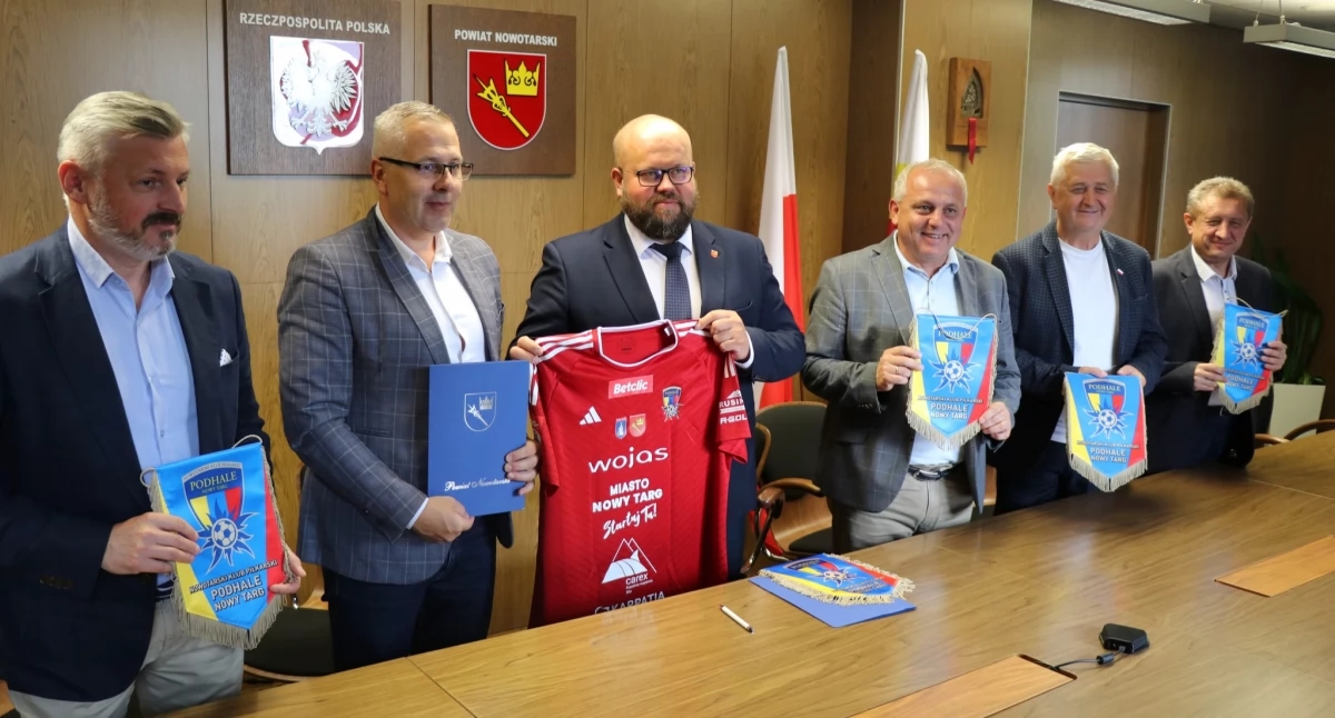 Samorząd, Powiat Nowotarski wspiera finansowo Podhale - zdjęcie, fotografia