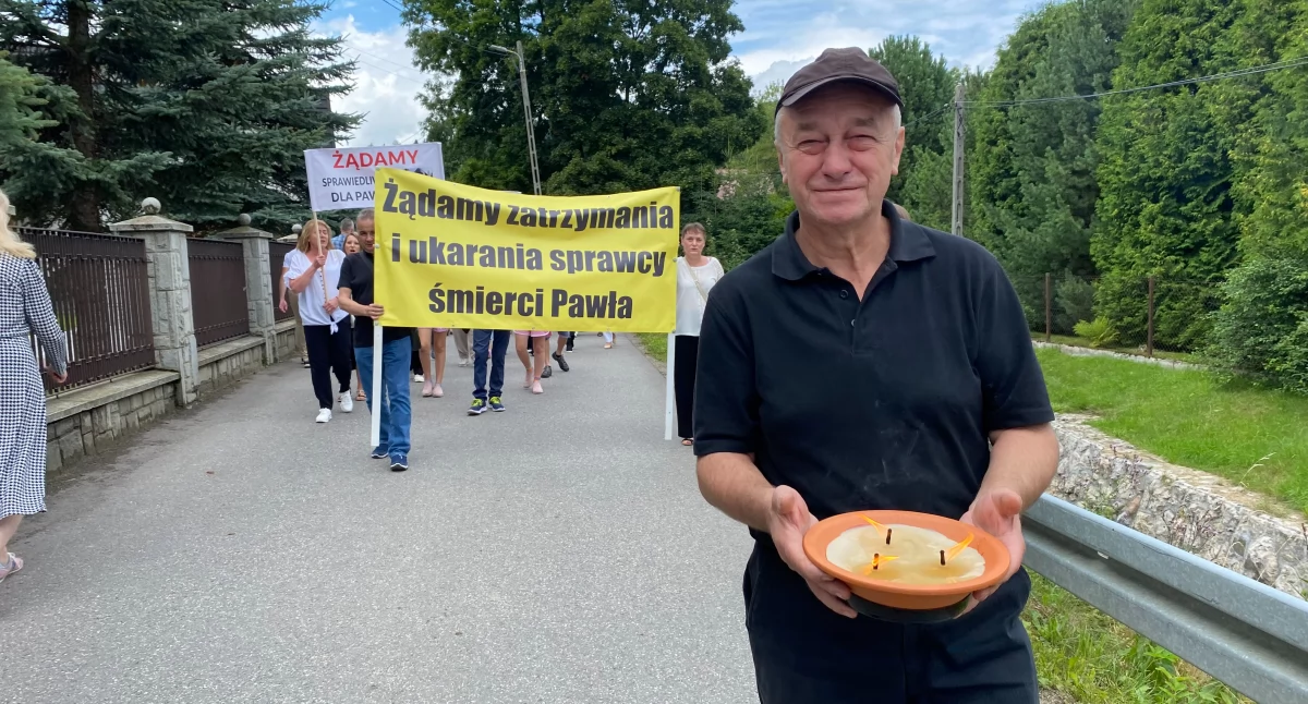 Sprawy lokalne, Marsz pamięci protestu wołania sprawiedliwość  śmierci strażaka Pawła Ziętkowicza Białego Dunajca - zdjęcie, fotografia
