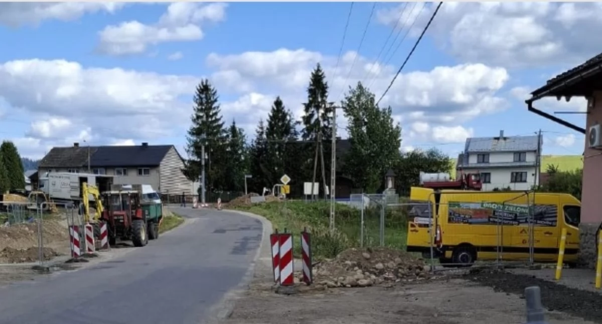 Drogi, Rozpoczęcie robót drogowych Krempachach - zdjęcie, fotografia