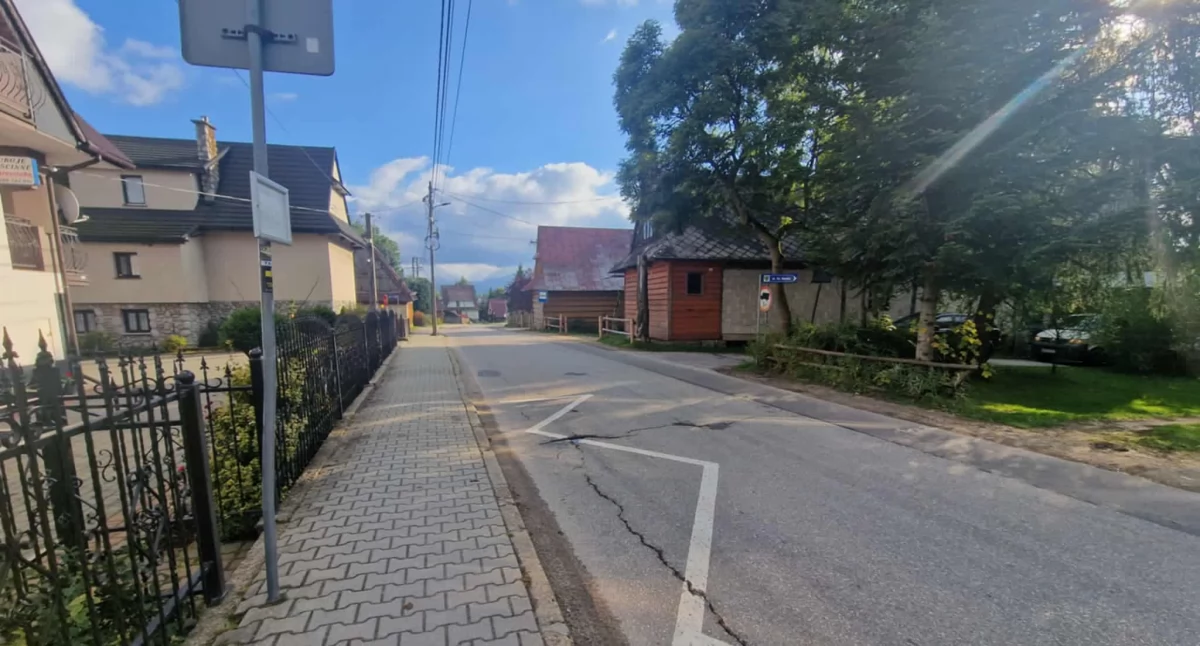 Sprawy lokalne, potrąceniu Zębie mieszkańcy domagają przejścia pieszych będą zbierać podpisy wnioskiem władz gminy Poronin - zdjęcie, fotografia
