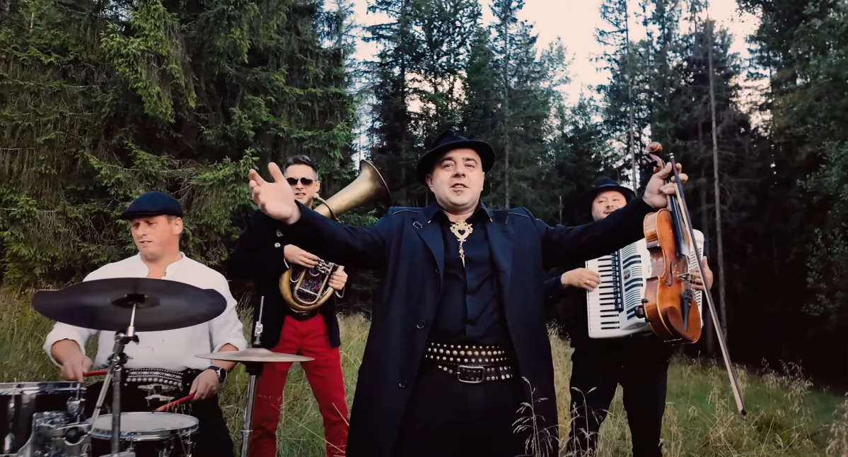 Muzyka, FiśBanda premierą płyty „Jak góry kocham Cię” Festiwalu Inspirowane Górami - zdjęcie, fotografia