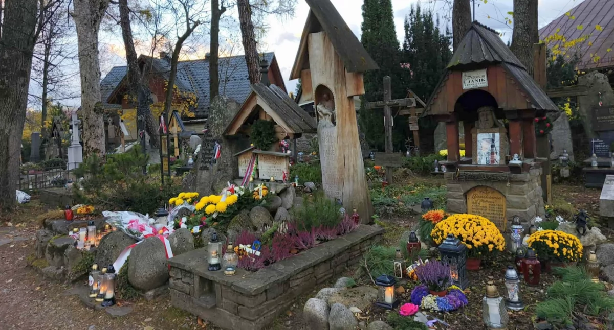 Sprawy lokalne, Cmentarz Pęksowym Brzyzku Zakopanem miejsce pamięci zadumy - zdjęcie, fotografia