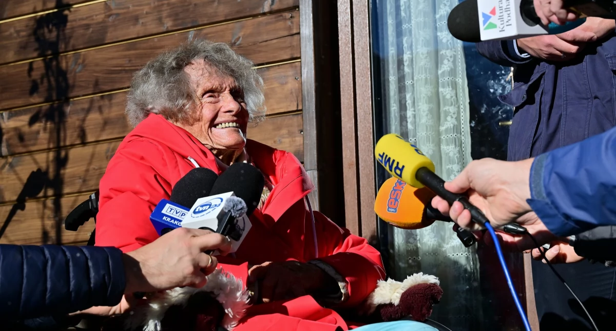 Sprawy lokalne, Żołnierze wyremontowali bohaterki Powstania Warszawskiego Barbary Grocholskiej Kurkowiak - zdjęcie, fotografia