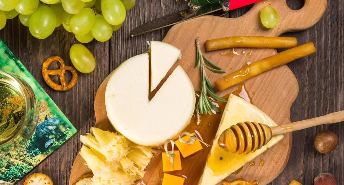 Różne, rozpoznać autentyczne Parmigiano Reggiano Oznaczenia certyfikaty - zdjęcie, fotografia