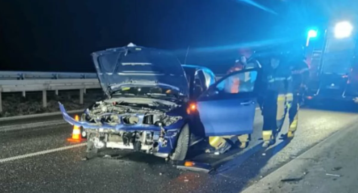 Wypadki, Kolizja zakopiance Rdzawce samochód uderzył barierki - zdjęcie, fotografia