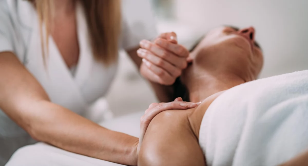 Różne, endomasaż modeluje sylwetkę - zdjęcie, fotografia