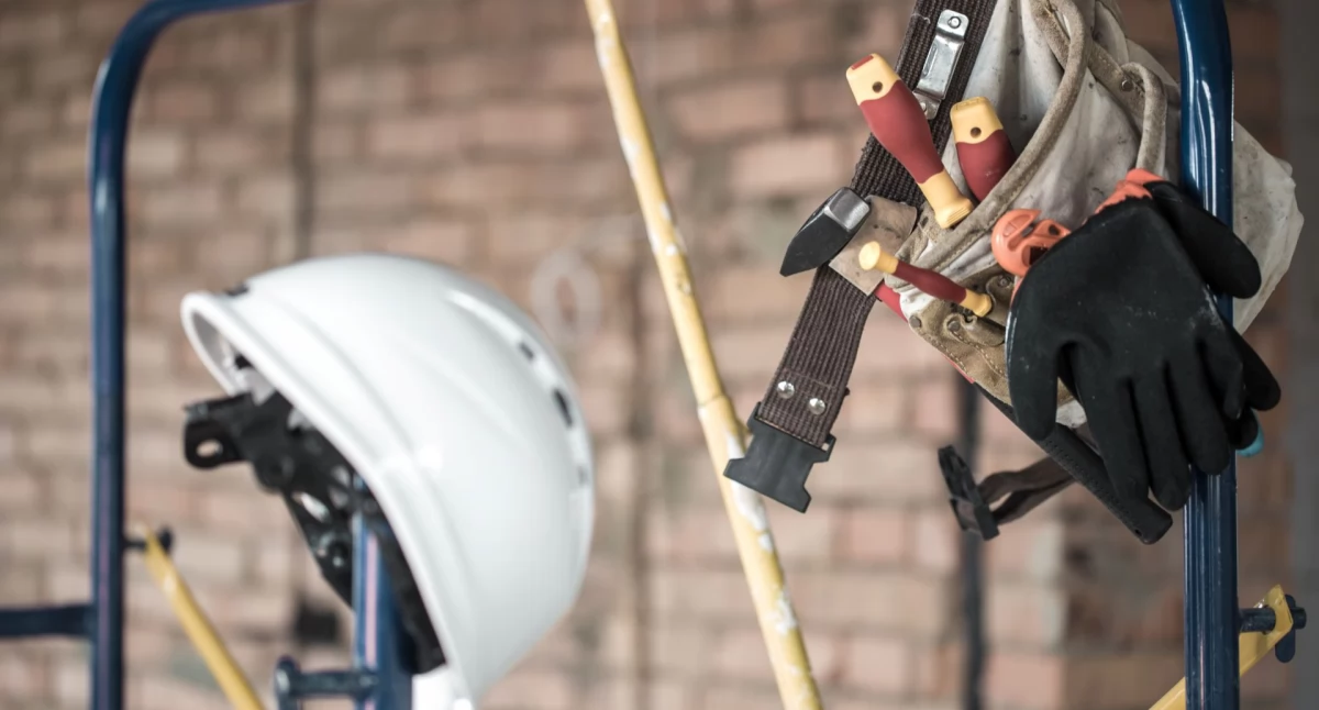 Różne, Montaż reklamy więcej ostatni szlif - zdjęcie, fotografia