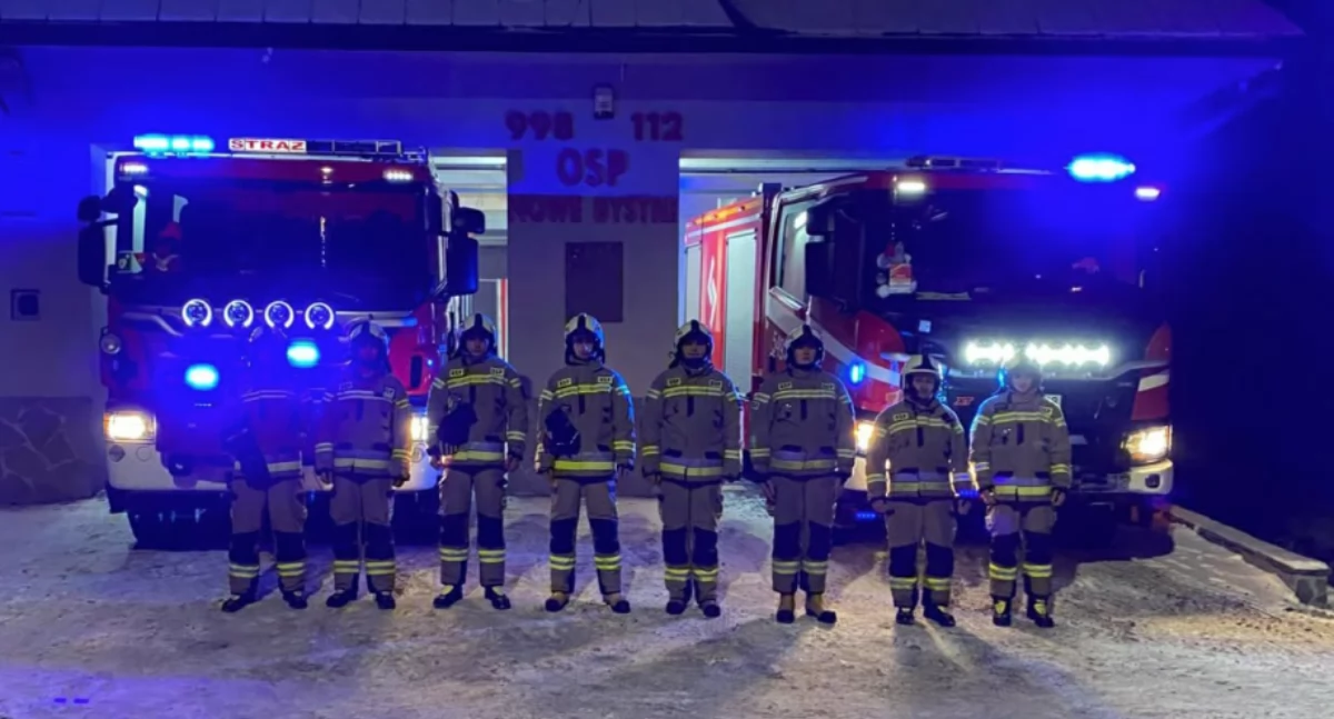 Straż Pożarna, Strażacy całej Polsce oddali hołd zmarłemu druhowi Edwardowi Smagale - zdjęcie, fotografia