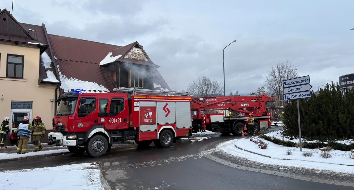 Pożary, Pożar drewnianego pustostanu Nowym Targu - zdjęcie, fotografia